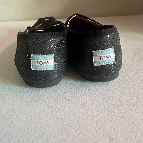 TOMS Black Cat Shoes - Picture 4 of 7